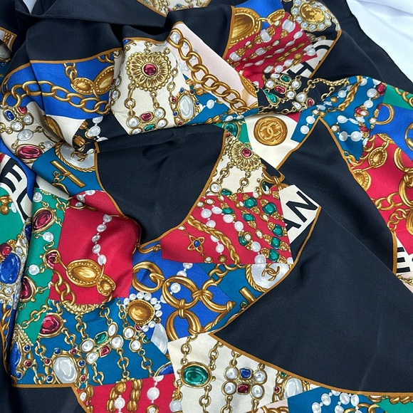 Chanel Authentic Logo Scarf 33x34 with Box - Picture 12 of 13